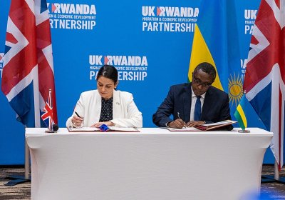  Home Secretary Priti Patel and Minister Biruta sign the migration and economic development partnership between the UK and Rwanda.