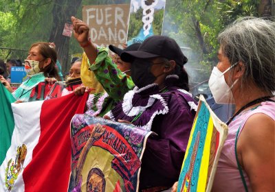 The convoy marching through Xochimilco
