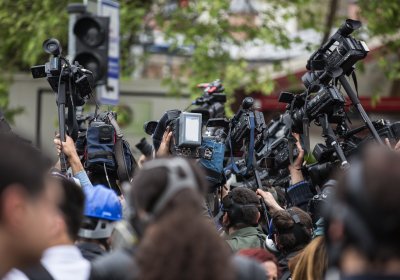 Journalists cameras