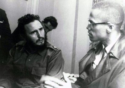 Fidel Castro meeting with Malcolm X.