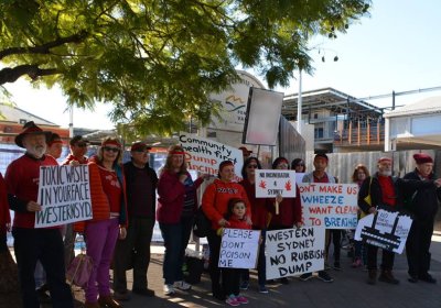 Protesters against the energy from waste incinerator