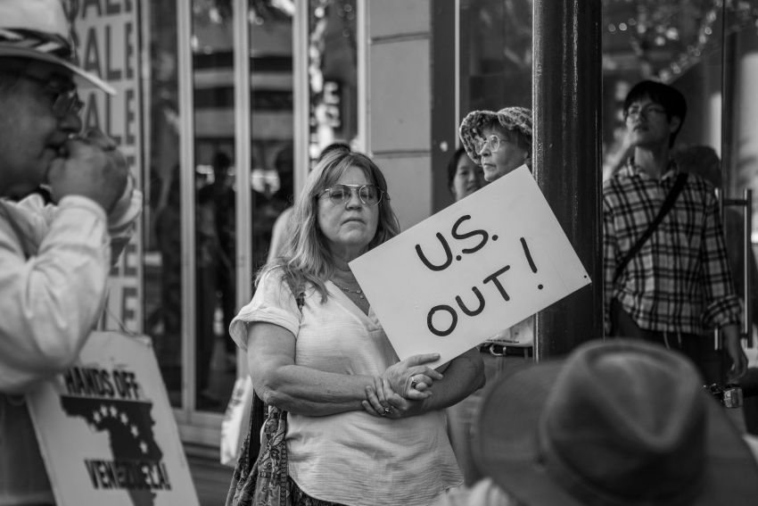 van ad 5 Vicky Dennison