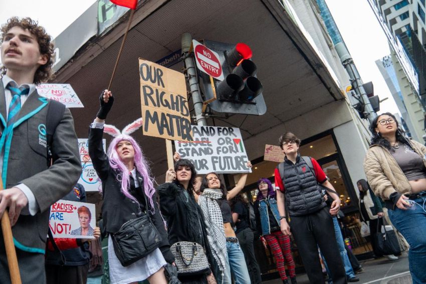 melbourne protest against pauline hanson and one nation