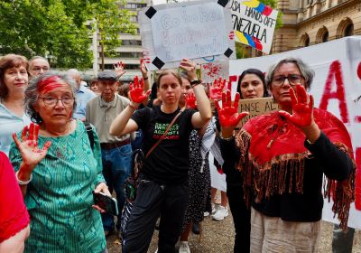 Protesting the United States invasion of Venezuela and its kidnapping of its President and First Lady, Gadigal Country/Sydney, January 4. Photo: Peter Boyle
