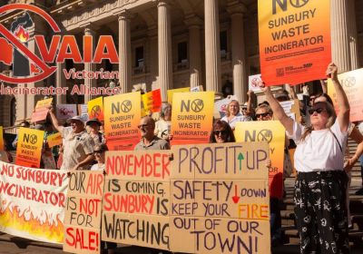 No Sunbury Waste Incinerator protest at Parliament House, Naarm.