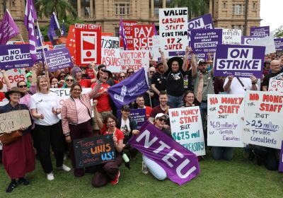 NTEU members rallying in Magan-djin/Brisbane, October 10