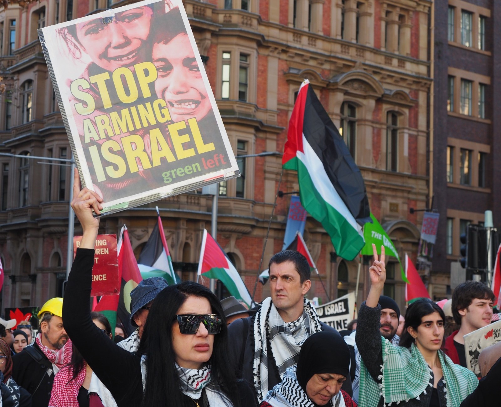 Israel weaponises aid, Australian police attack pro-Palestine protesters