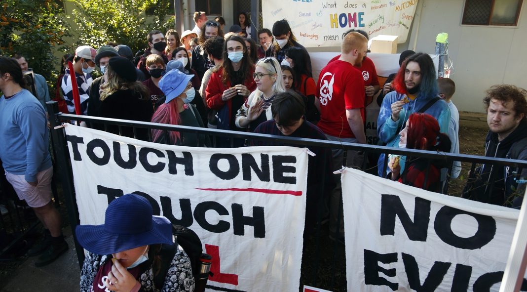 Touch one, touch all: Anti-eviction defence