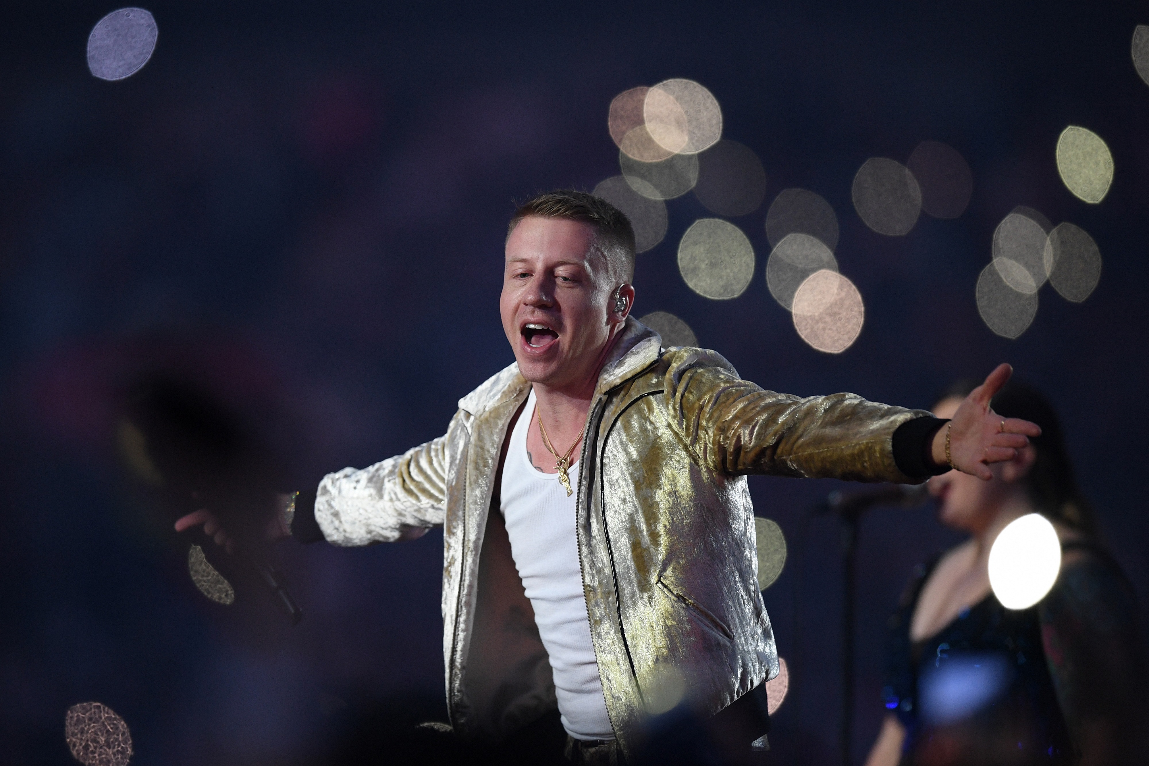 song analysis same love He uses two fallacies in the song, but macklemore’s use of the three rhetorical appeals of ethos, pathos, and logos in his song “same love,” have a great level of success in proving the importance of gay rights and marriage equality. song analysis same love He uses two fallacies in the song, but macklemore’s use of the three rhetorical appeals of ethos, pathos, and logos in his song “same love,” have a great level of success in proving the importance of gay rights and marriage equality.