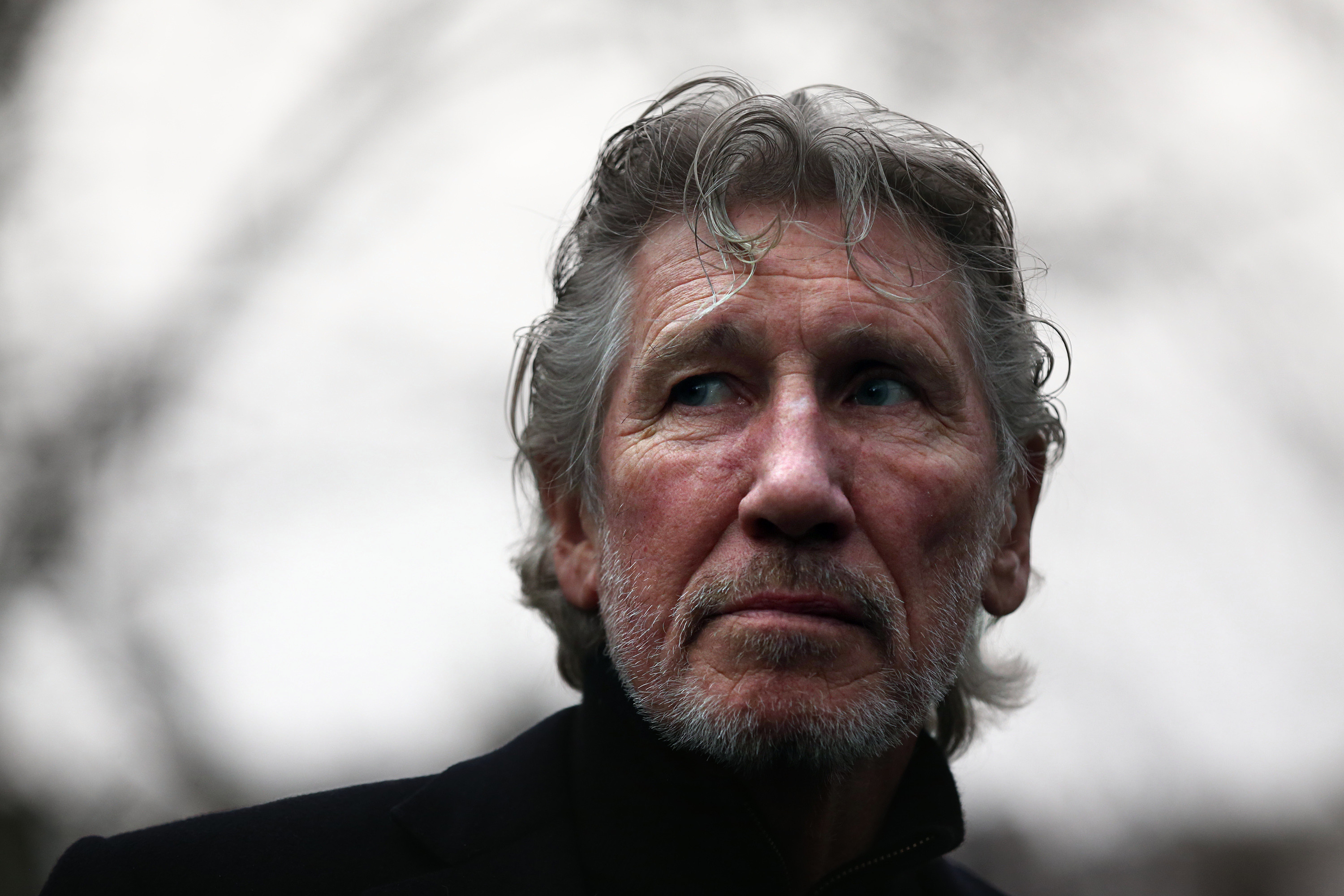 Roger Waters on US coup: 'Leave Venezuela alone'